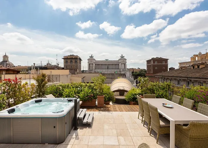 Amazing Penthouse Piazza Venezia Apartment Rom