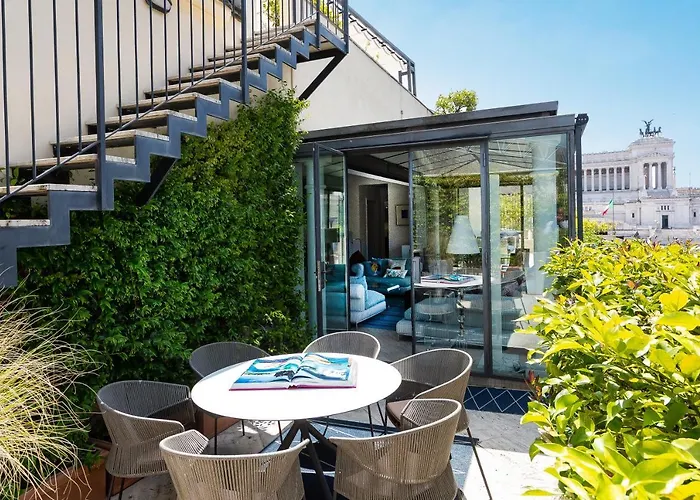 Amazing Penthouse Piazza Venezia Apartment Rom