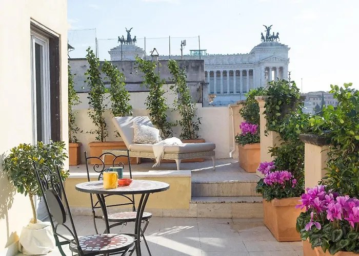 Apartment Amazing Penthouse Piazza Venezia Rom